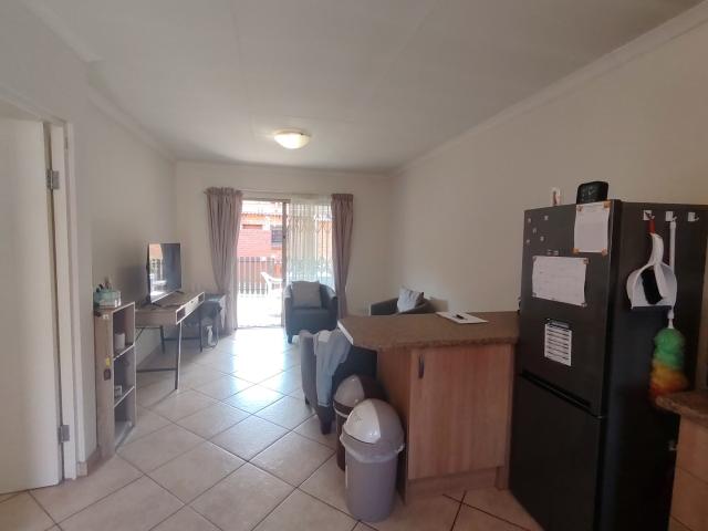 Townhouse for rent in Nellmapius, Gauteng
