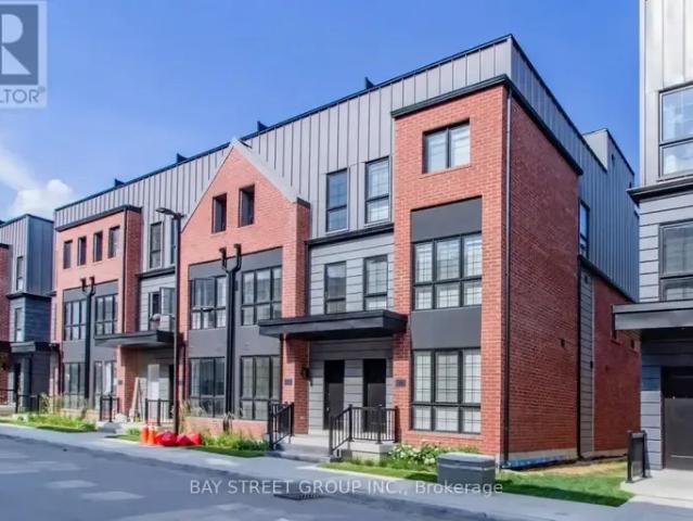 Townhouse for rent in Vaughan
