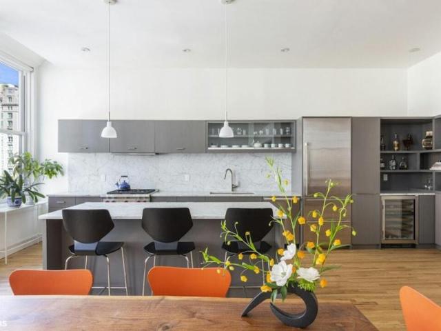 Apartment for sale in Arverne, New York