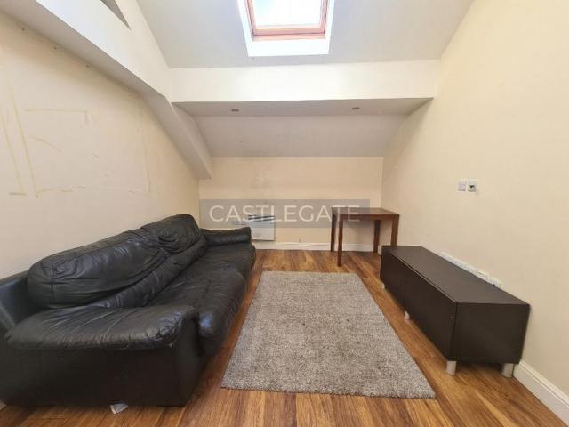 Apartment for rent in Highfields, Huddersfield