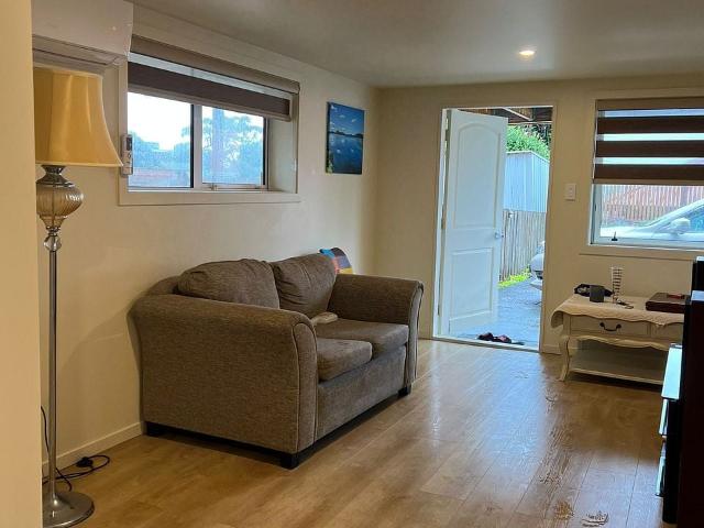 Apartment for rent in Whangaparaoa, Oroua County