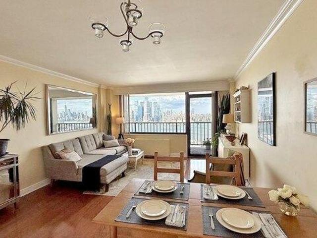 Condo for sale in Hudson, New Jersey