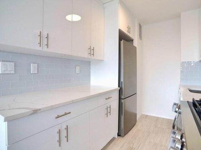 Condo for sale in Hudson, New Jersey