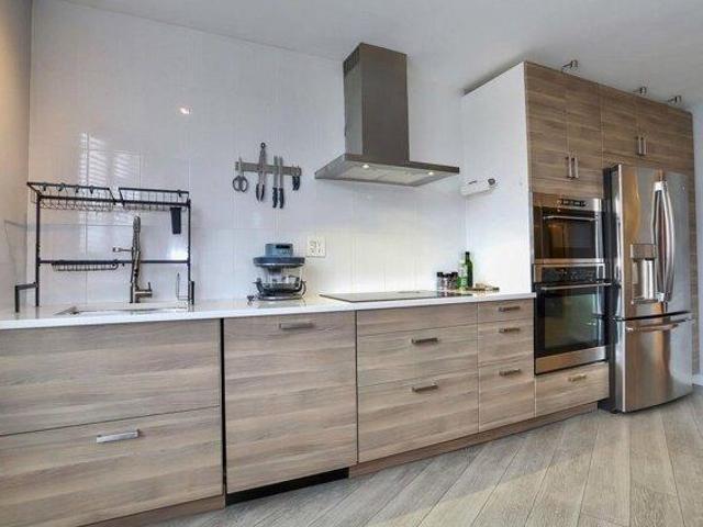 Condo for sale in Hudson, New Jersey