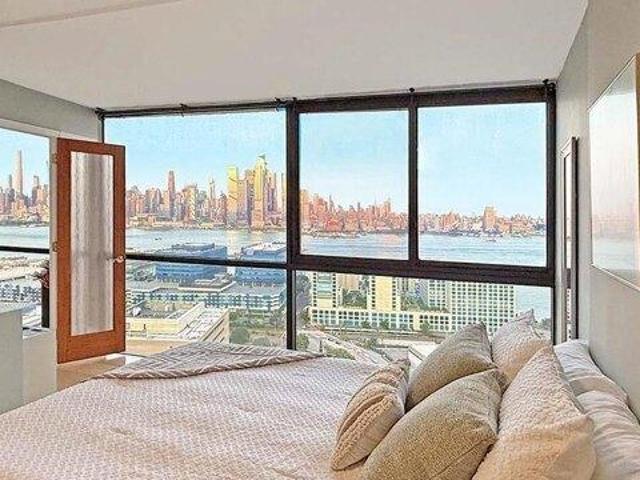 Condo for sale in Hudson, New Jersey