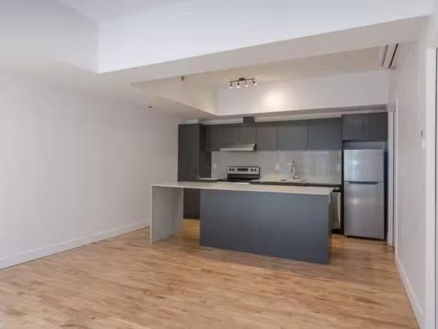 Condo for rent in St. Leonard's, Quebec