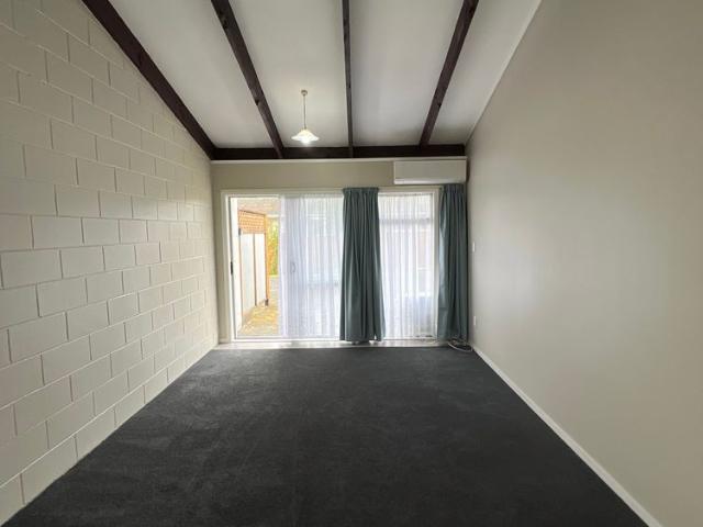 Room for rent in East Tamaki, Oroua County