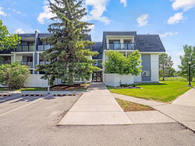 Condo for rent in Northwest, Alberta
