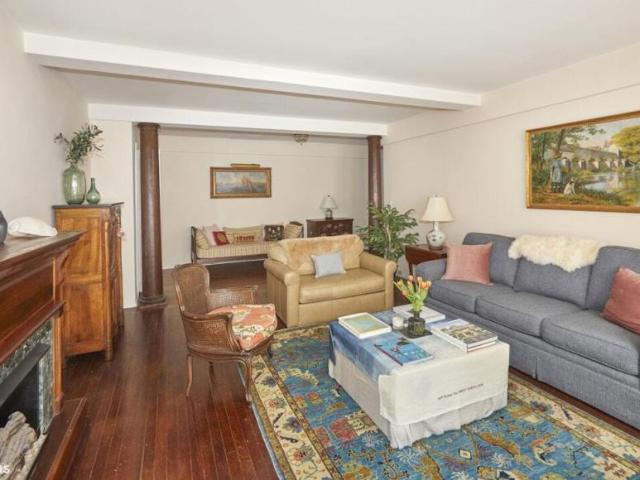 Apartment for sale in Arverne, New York