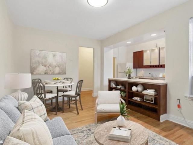 Apartment for sale in Arverne, New York