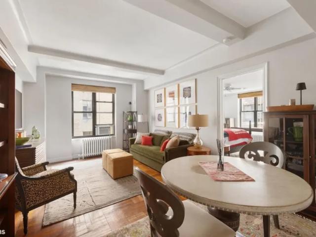 Apartment for sale in Arverne, New York
