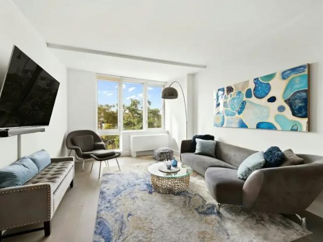 Apartment for sale in Arverne, New York