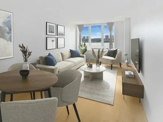 Apartment for sale in Arverne, New York