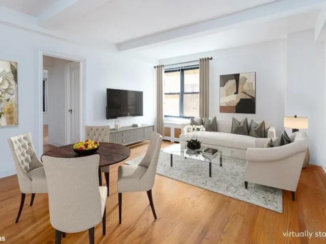 Apartment for sale in Arverne, New York