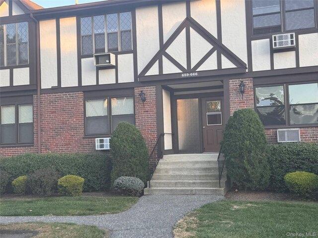 Condo for sale in Rockland, New York