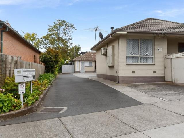 Villa for sale in Camerons Creek, Victoria