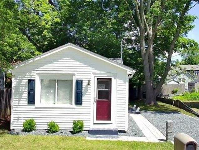 House for sale in Warwick, Rhode Island