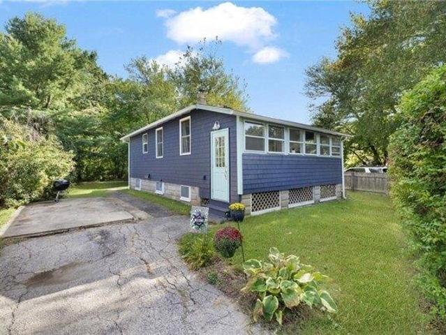 House for sale in Bayside, Warwick