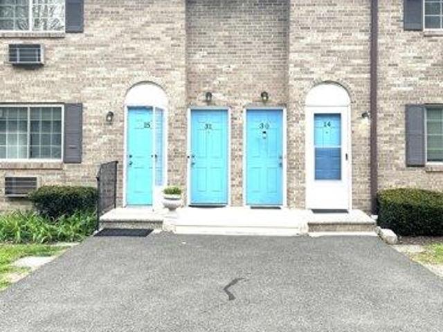 Condo for sale in Waterbury, Connecticut