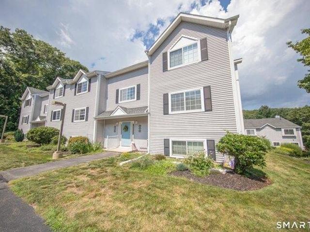Condo for sale in Waterford, Connecticut