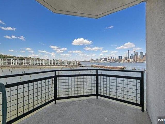 Condo for sale in Hudson, New Jersey