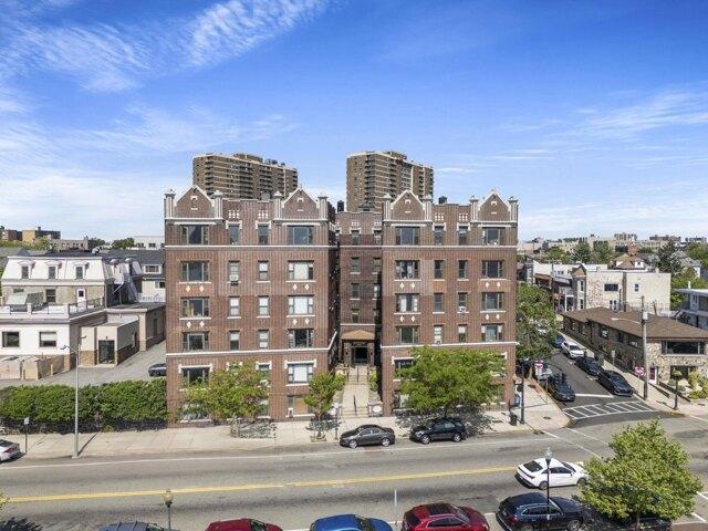 Condo for sale in Hudson, New Jersey
