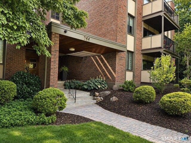 Condo for sale in W Hartford, Connecticut