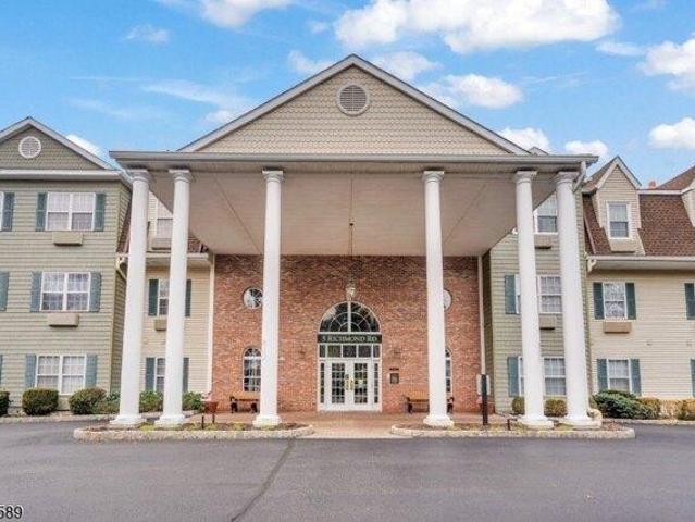 Condo for sale in Passaic, New Jersey