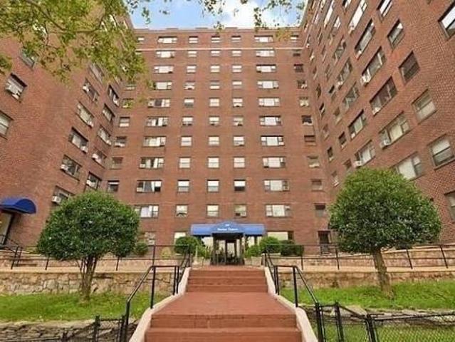 Condo for sale in Hudson, New Jersey