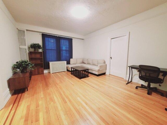 Condo for sale in Hudson, New Jersey