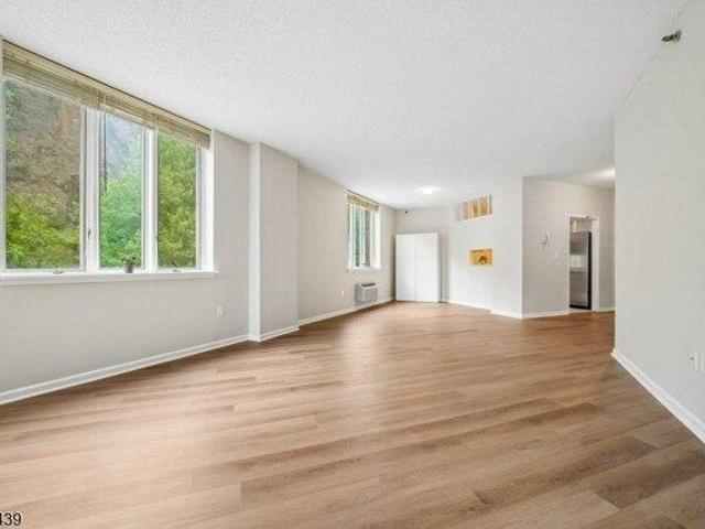Condo for sale in West Orange, New Jersey