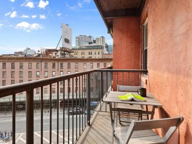 Apartment for sale in Arverne, New York
