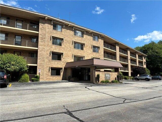Condo for sale in West Warwick, Rhode Island