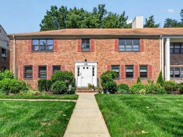 Condo for sale in Wychwood Gardens, Westfield