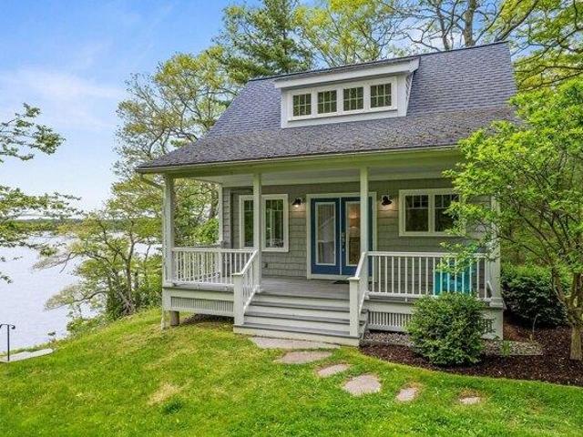 House for sale in Maine