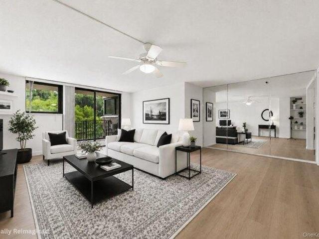 Condo for sale in White Plains, New York