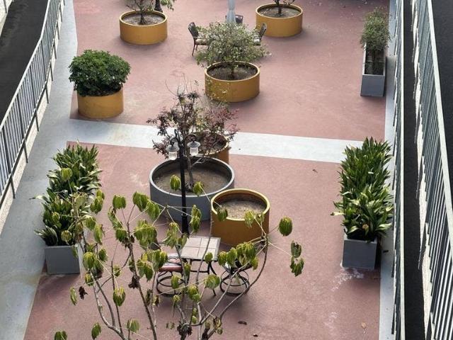 Room for rent in Long Beach, California