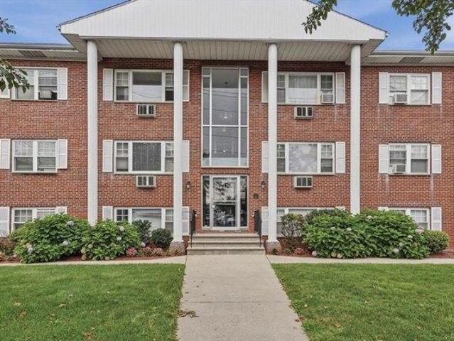 Condo for sale in North Woburn, Woburn