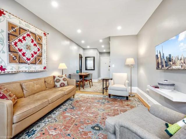 Apartment for sale in Queens, Arverne