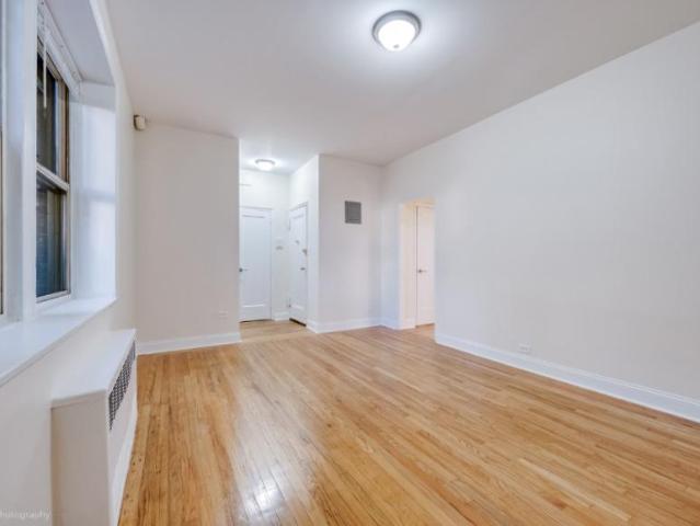 Apartment for sale in Queens, Arverne