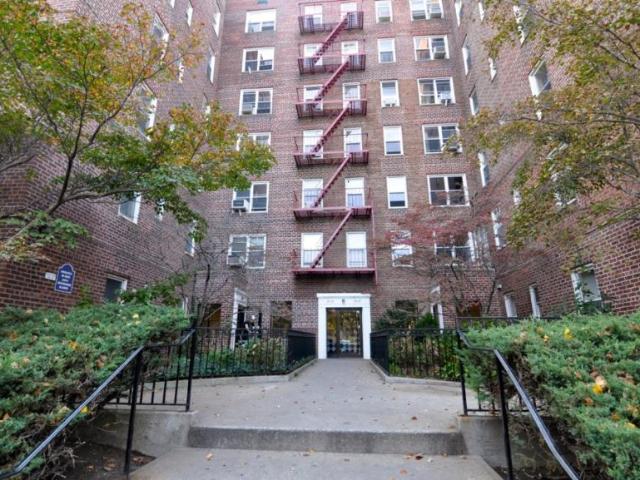Apartment for sale in Queens, Arverne