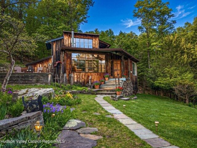 House for sale in Bearsville, New York