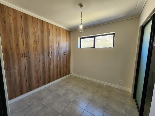 Apartment for rent in Gordon's Bay, Western Cape