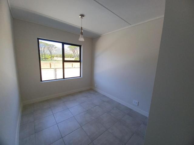 Apartment for rent in Gordon's Bay, Western Cape