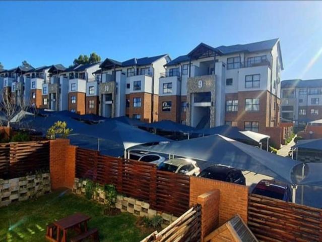 Apartment for rent in Meadowhurst, Randburg