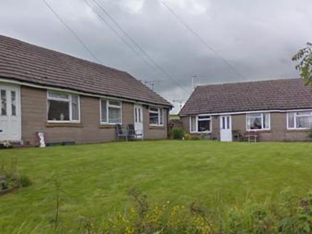 House for rent in Charlesworth, East Midlands