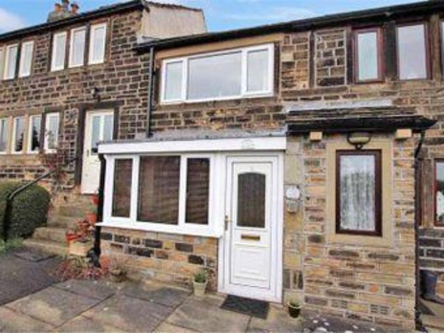 House for sale in Huddersfield, West Yorkshire