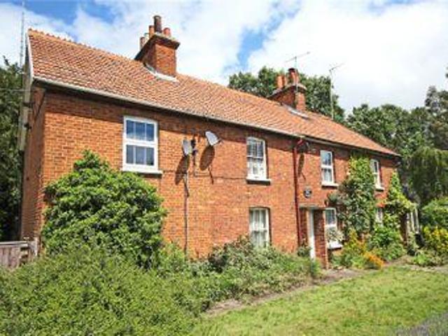 House for rent in Row Town, Surrey