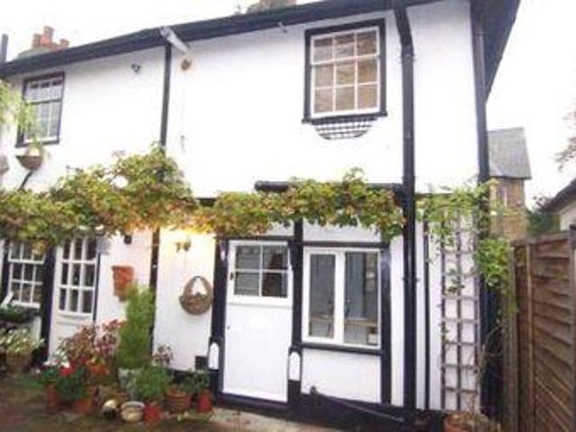 House for rent in Pachesham Park, Surrey