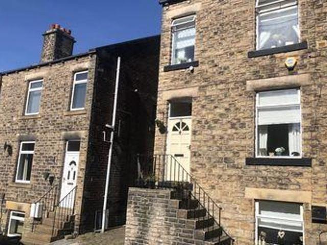 House for sale in Mirfield, West Yorkshire